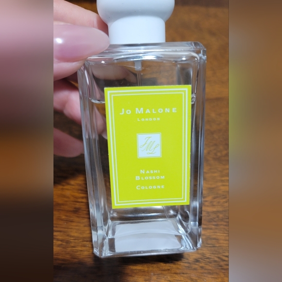 Jo Malon London Nashi Blossom - Picture 2 of 3